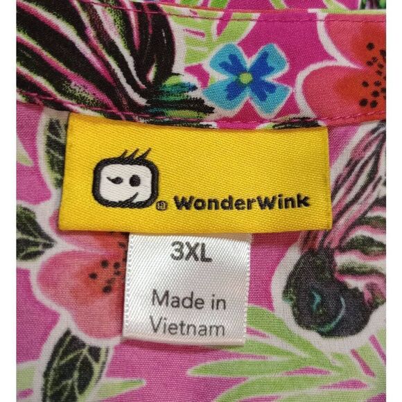 Wonder Wink Scrub Top Ladies 3x‎ Pink Zebra V-Neck Soft - Picture 5 of 7